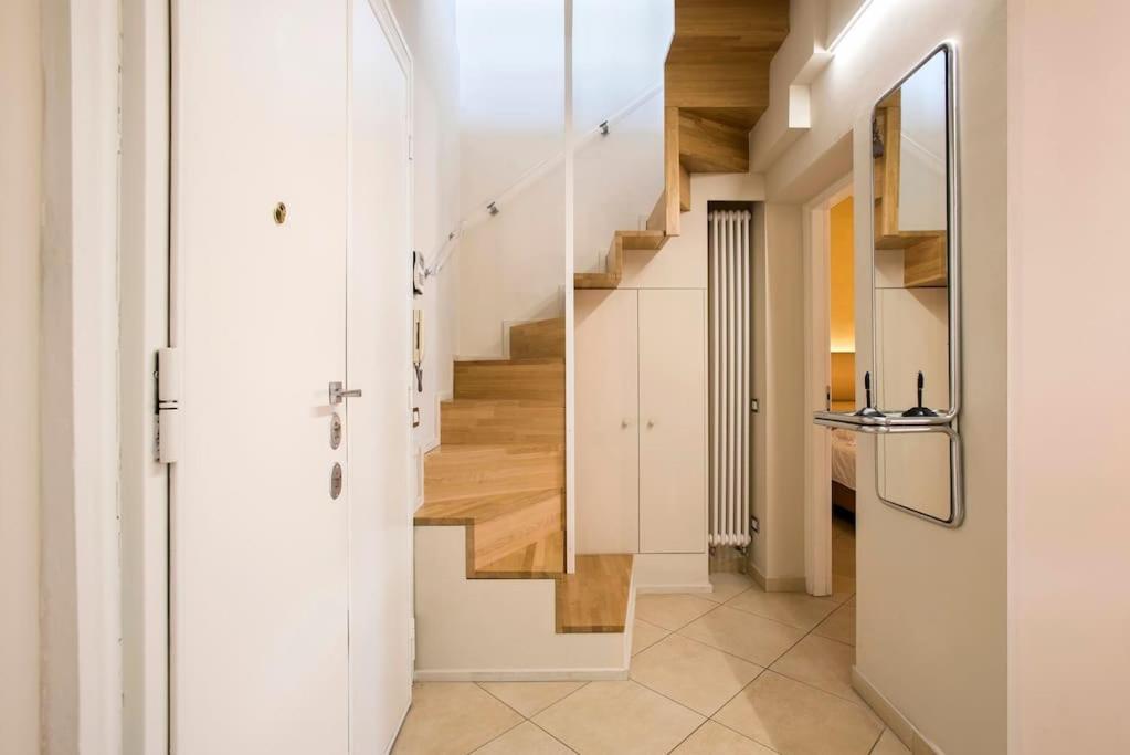 Exclusive Views From A Sunny Attic Apartment! Apartment